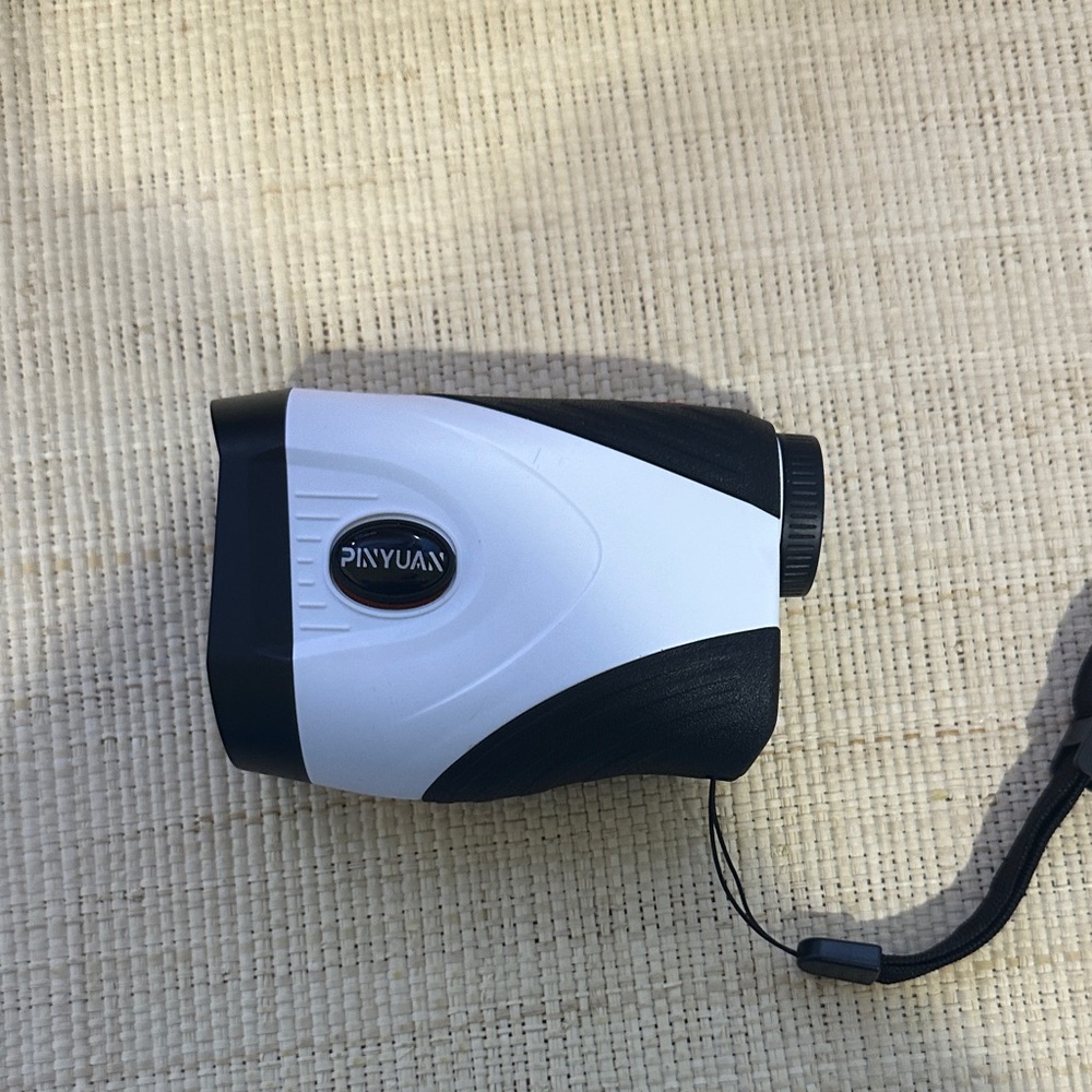 Pinyuan Black and White Rangefinder